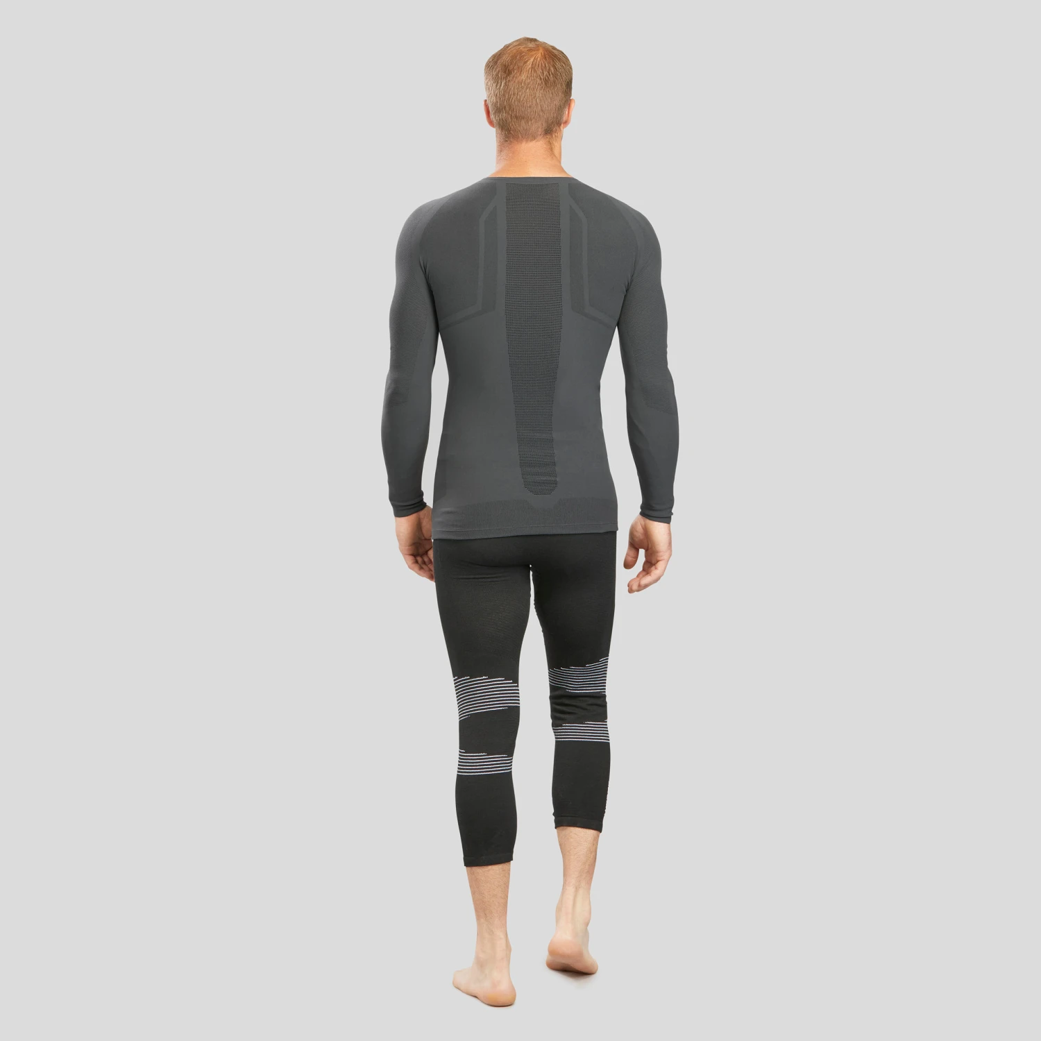 WEDZE Men's Ski 980 Base Layer Ultra-breathable Top 8 WEDZE Men's Ski 980 Base Layer Ultra-breathable Top - Image 6