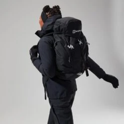 Berghaus Hillwalker InterActive Shell Jacket -Outdoor Equipment Store k71a34f77c25af0429d5ef75f7fc9e9a6