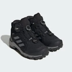 ADIDAS Terrex Mid GORE 26 ADIDAS Terrex Mid GORE -Outdoor Equipment Store kbe3cefaecb5e7e3a6703d1b69cdee229