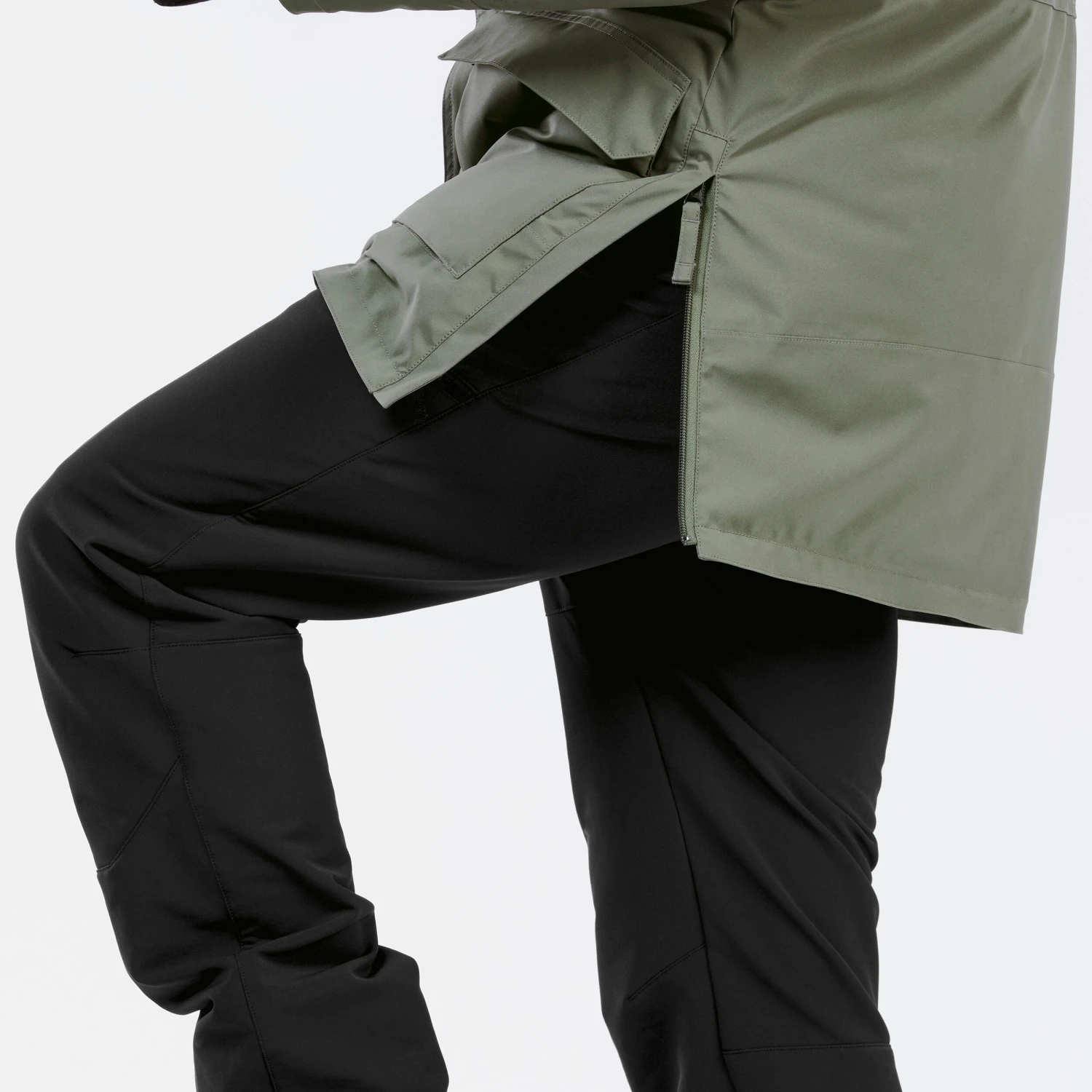 Quechua Men’s Winter Waterproof Hiking Parka - SH900 10 Quechua Men’s Winter Waterproof Hiking Parka - SH900 - Image 8